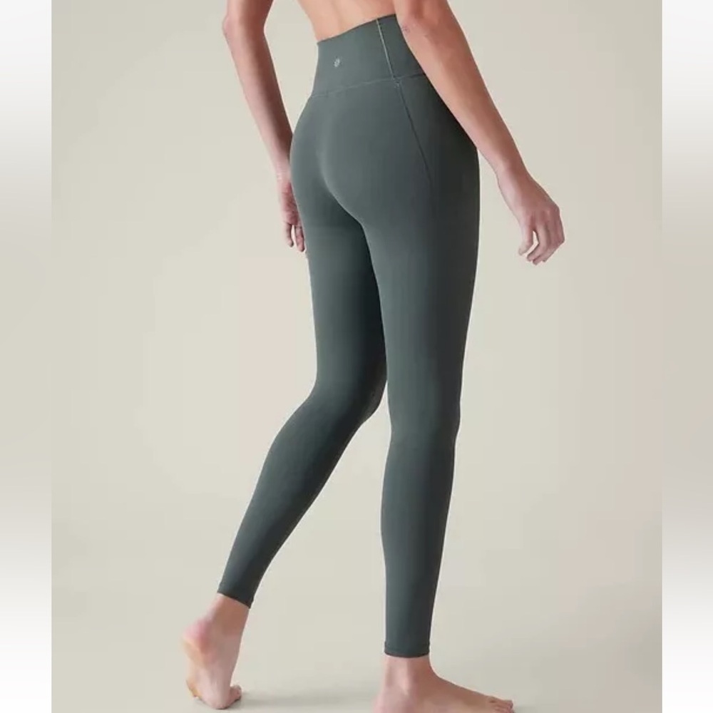 Athleta Salutation High Rise Tight Bali Green